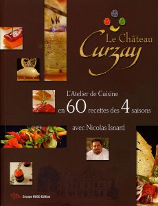 CHATEAU-CURZAY-LIVRE-CUISINE